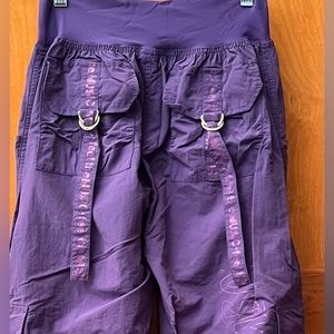 Zumba Classic Cargo Pants - FEEL THE MUSIC purple MED